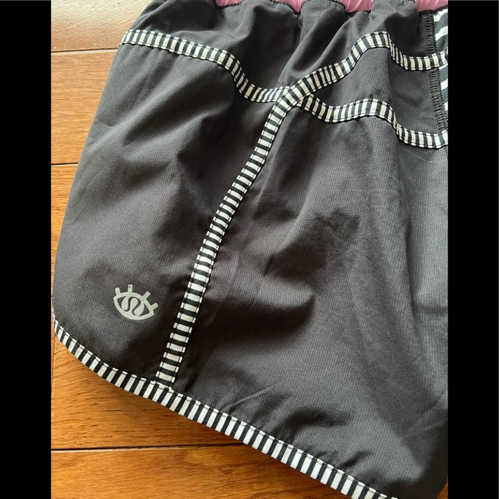 🔥LULULEMON SEAWHEEZE TRACKER SHORTS-FRANKENSTRIPES-6🔥 - Picture 4 of 7